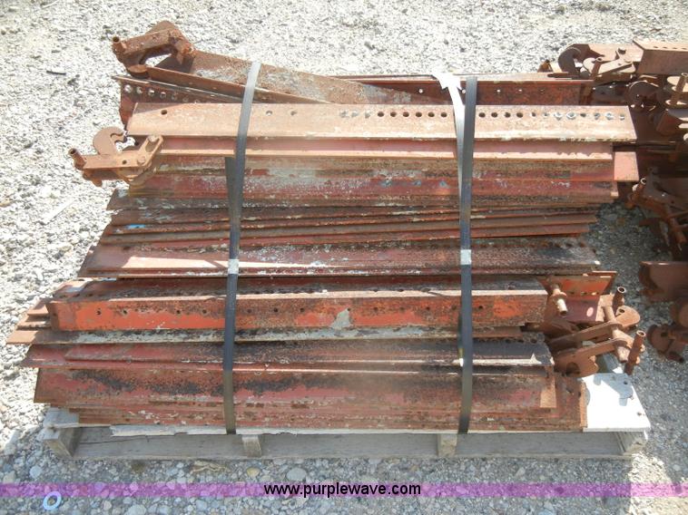 image for item U9265 Approximately 255 column form brackets