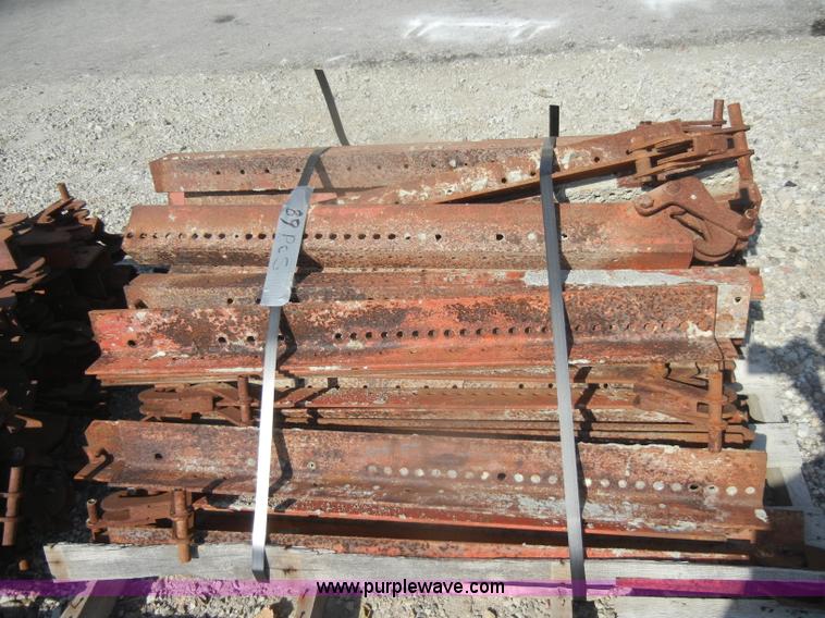 image for item U9265 Approximately 255 column form brackets