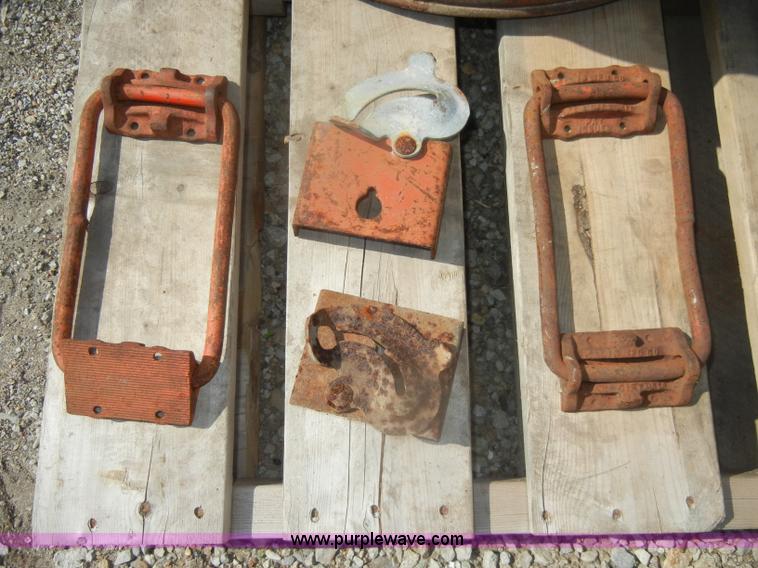 image for item U9269 Assorted Jahn brackets