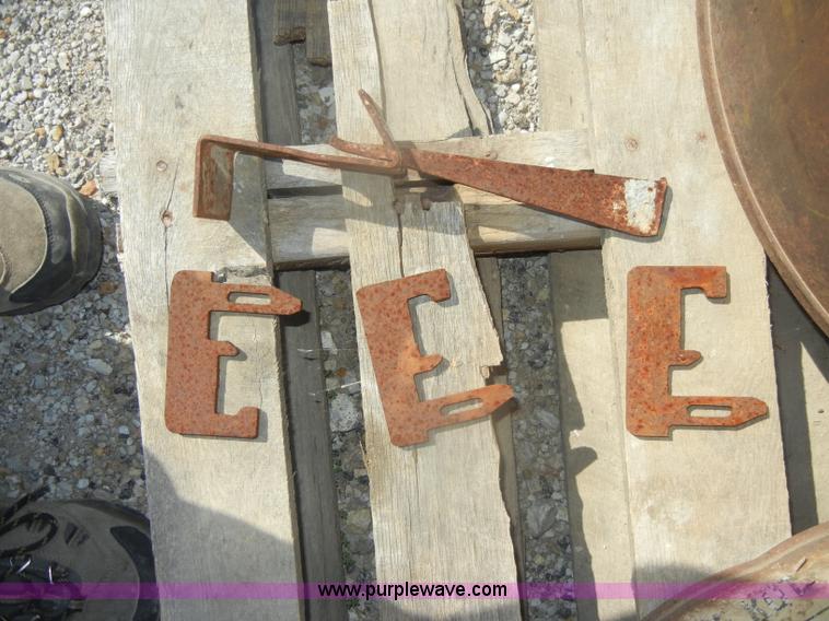 image for item U9276 Assorted Symons concrete parts