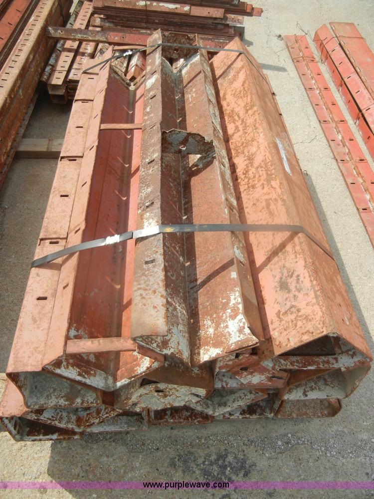 image for item U9280 Assorted concrete form braces