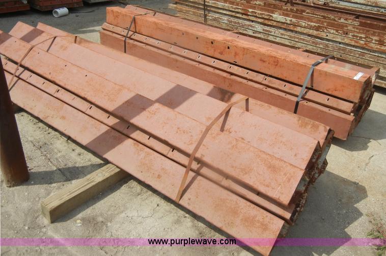 image for item U9282 Approximately 19 Symons outside corners