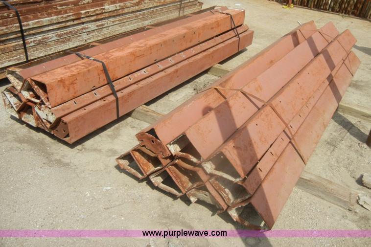 image for item U9282 Approximately 19 Symons outside corners