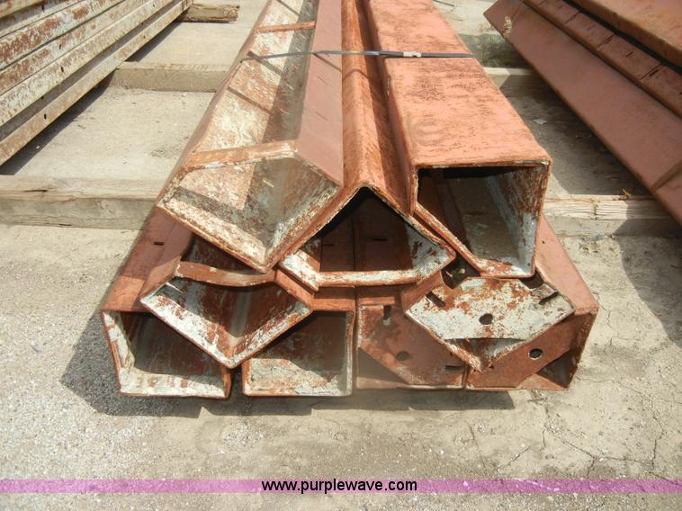 image for item U9282 Approximately 19 Symons outside corners