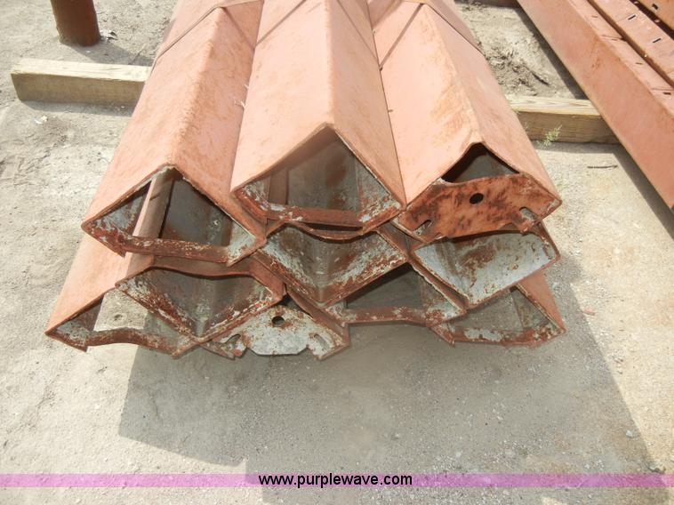 image for item U9282 Approximately 19 Symons outside corners