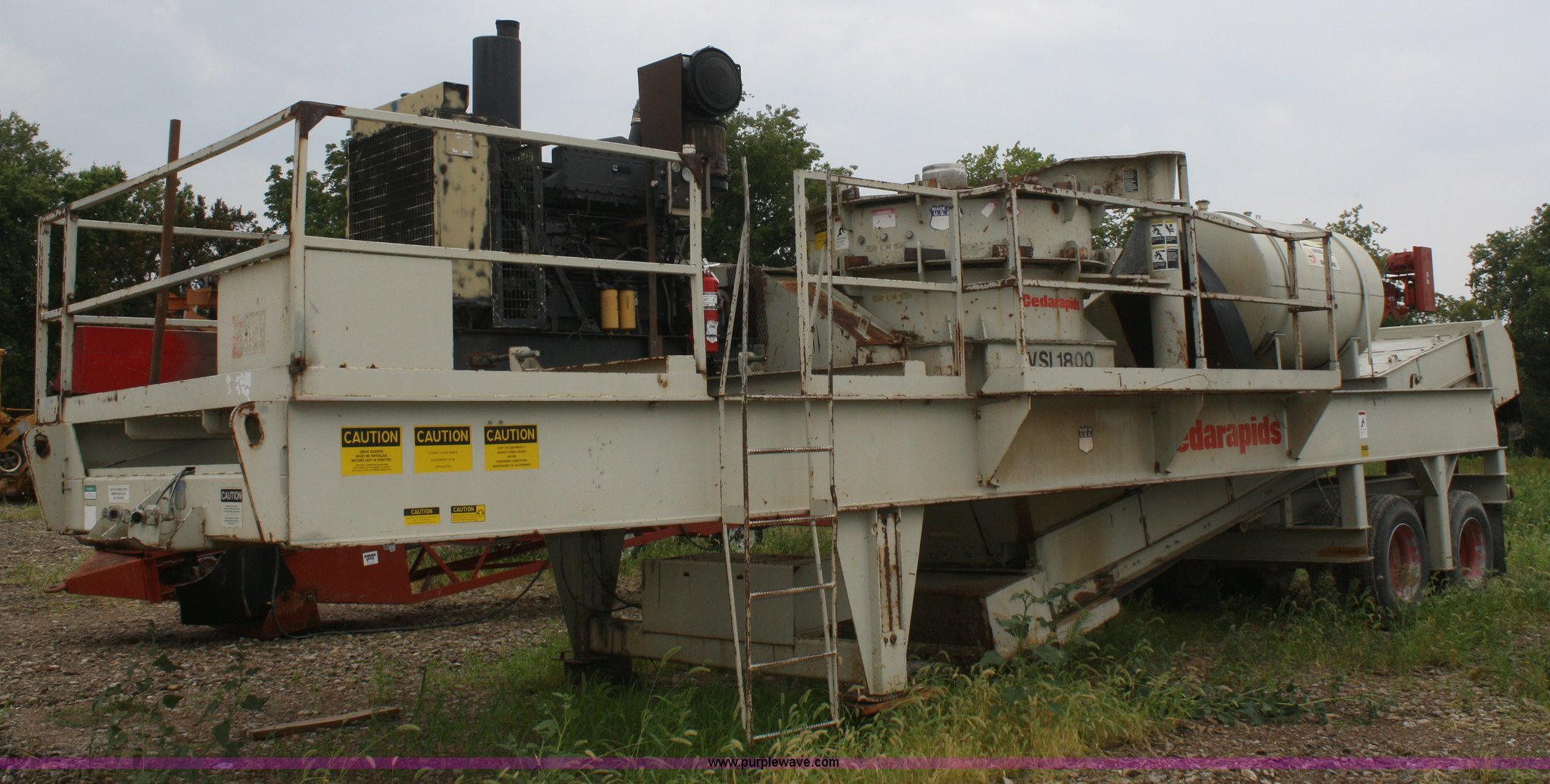 1997 Cedar Rapids portable vertical shaft impact crusher in Manhattan