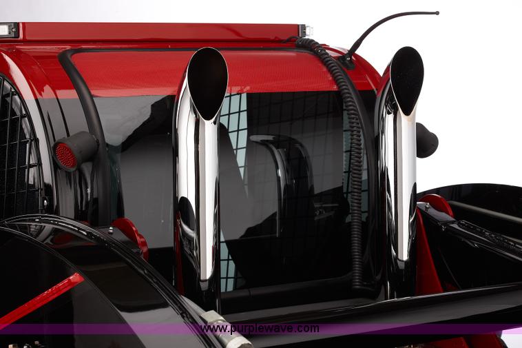 image for item B1474 2011 Case IH SV250 "RED POWER" skid steer