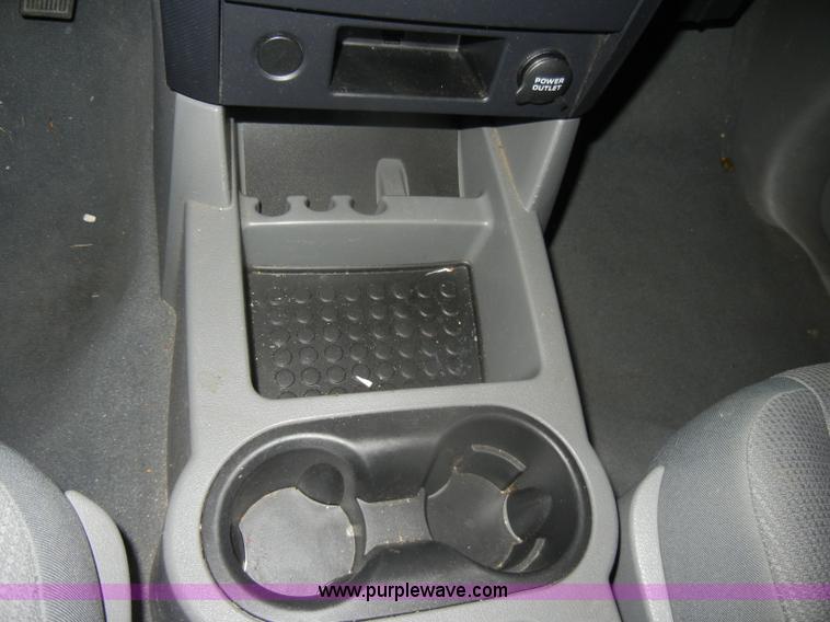 image for item D4876 2006 Dodge Durango SXT SUV <br />Non-repairable title, parts only