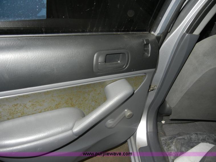 image for item D4880 2002 Honda Civic DX