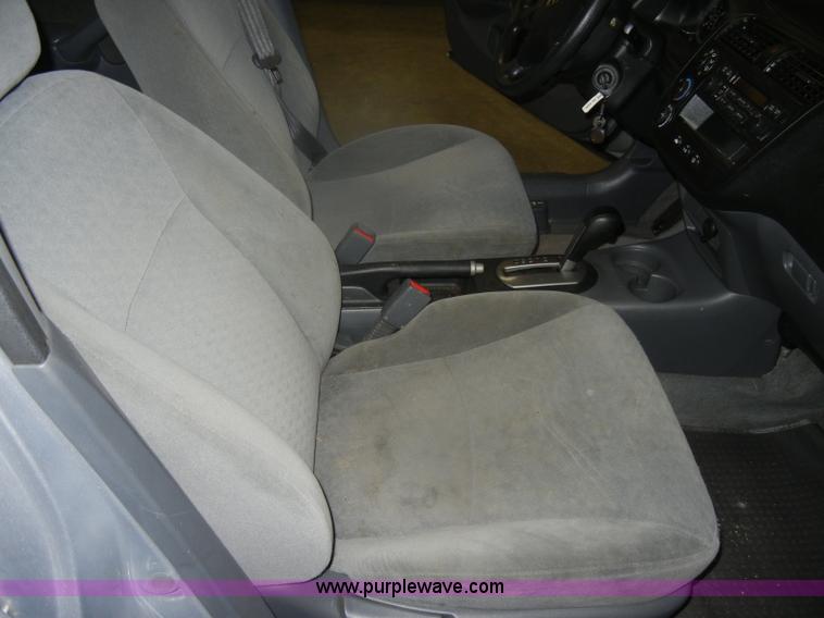 image for item D4880 2002 Honda Civic DX