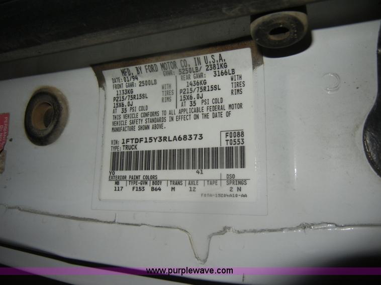 image for item D4881 1994 Ford F150 XL pickup truck