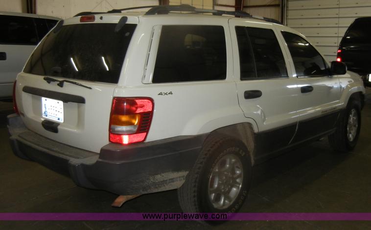 image for item D4882 2001 Jeep Grand Cherokee Laredo SUV
