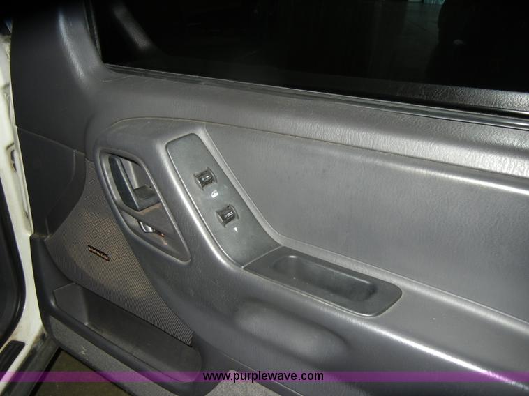 image for item D4882 2001 Jeep Grand Cherokee Laredo SUV