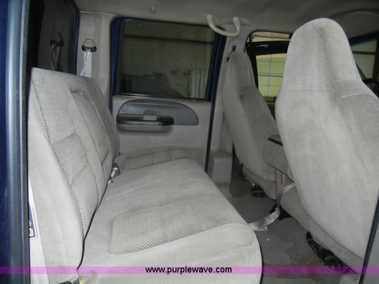 image for item D4883 2001 Ford F250 XLT Super Duty Crew Cab pickup truck