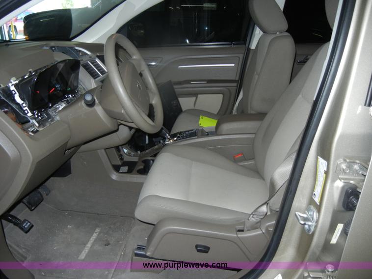 image for item D4884 2009 Dodge Journey SXT SUV <br />Non-repairable title, parts only