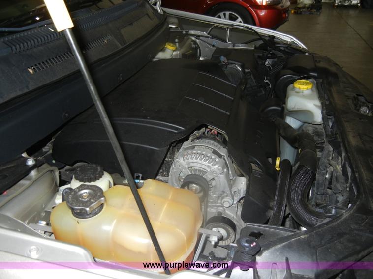 image for item D4884 2009 Dodge Journey SXT SUV <br />Non-repairable title, parts only