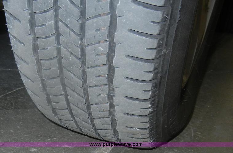 image for item D4884 2009 Dodge Journey SXT SUV <br />Non-repairable title, parts only