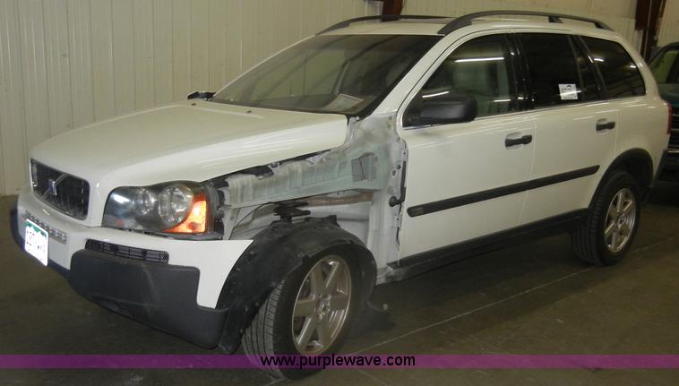 image for item D4885 2003 Volvo XC90 SUV <br />Non-repairable title, parts only