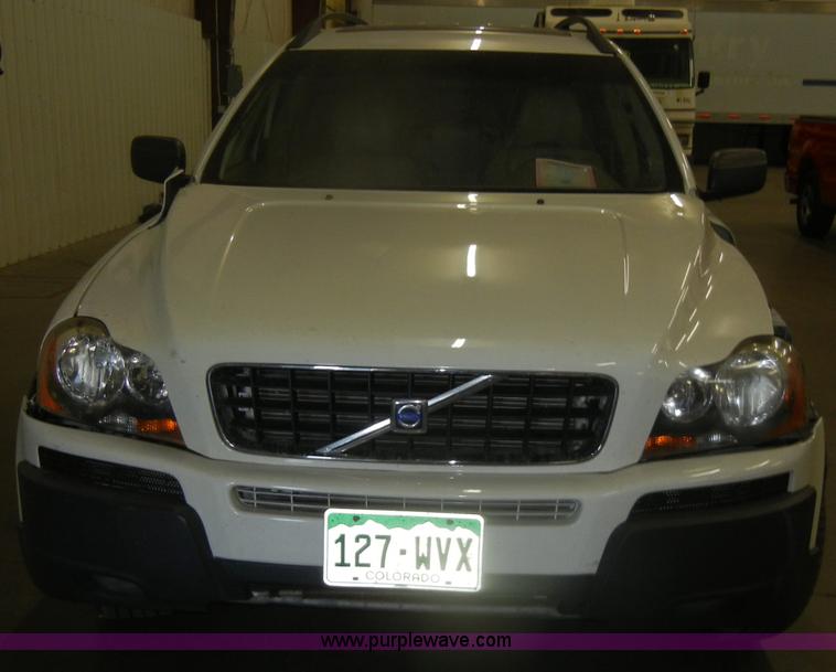 image for item D4885 2003 Volvo XC90 SUV <br />Non-repairable title, parts only