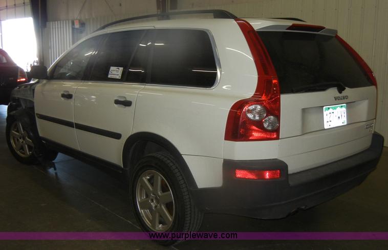 image for item D4885 2003 Volvo XC90 SUV <br />Non-repairable title, parts only