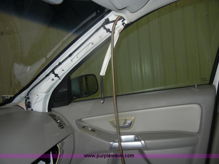 image for item D4885 2003 Volvo XC90 SUV <br />Non-repairable title, parts only