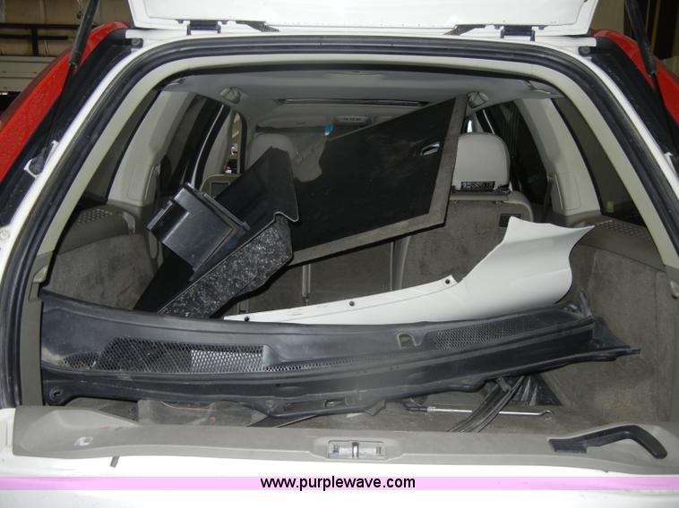 image for item D4885 2003 Volvo XC90 SUV <br />Non-repairable title, parts only