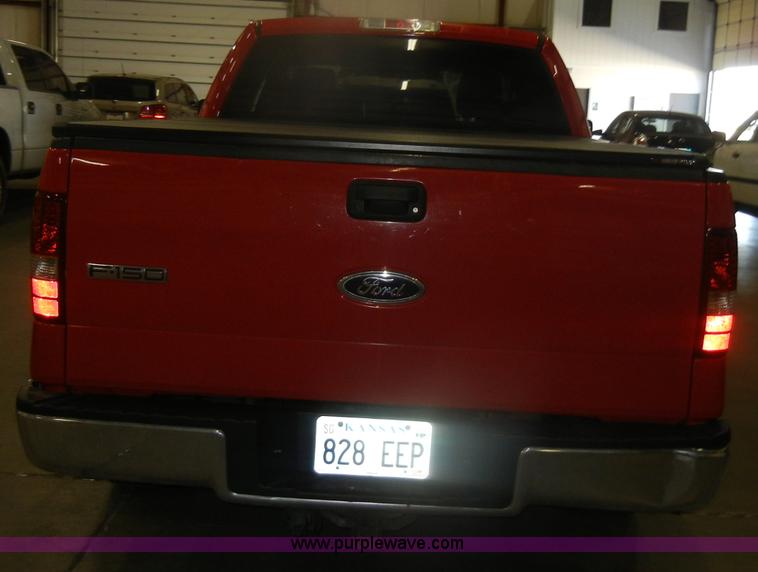 image for item D4887 2004 Ford F150 XLT SuperCab pickup truck