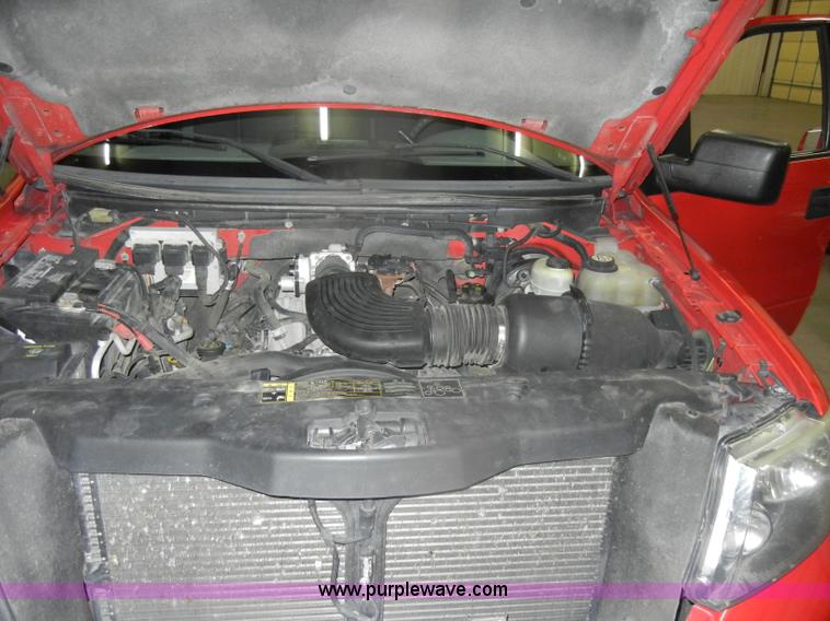 image for item D4887 2004 Ford F150 XLT SuperCab pickup truck