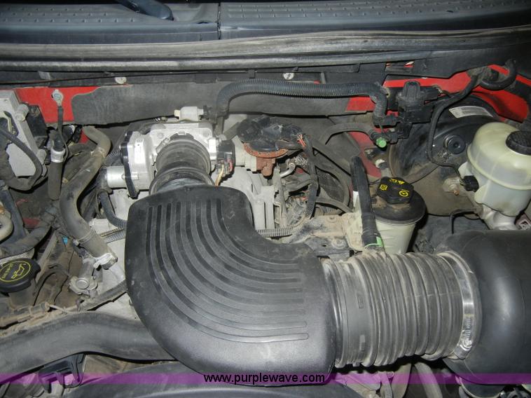 image for item D4887 2004 Ford F150 XLT SuperCab pickup truck