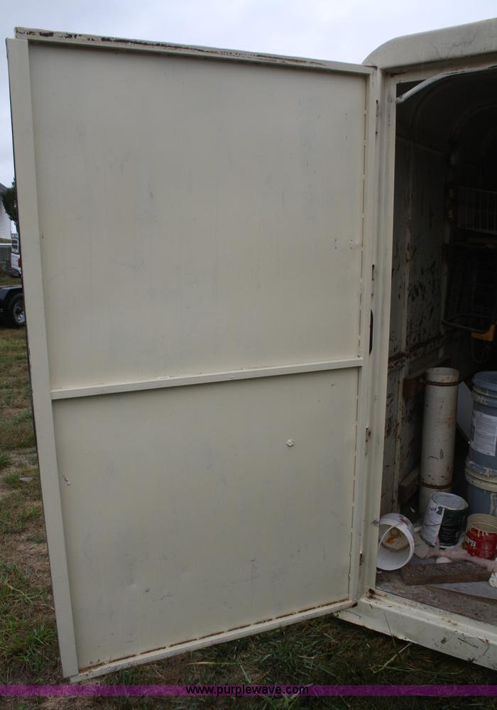 image for item B6886 1991 Diamond double axle enclosed trailer