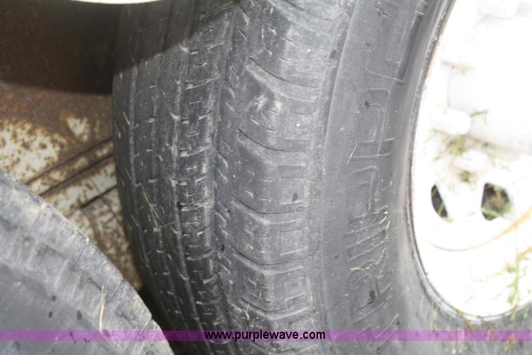 image for item B6886 1991 Diamond double axle enclosed trailer