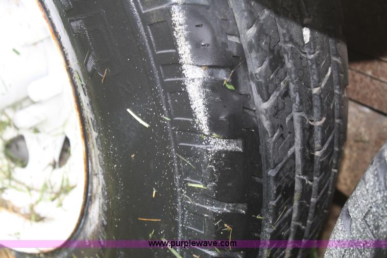 image for item B6886 1991 Diamond double axle enclosed trailer