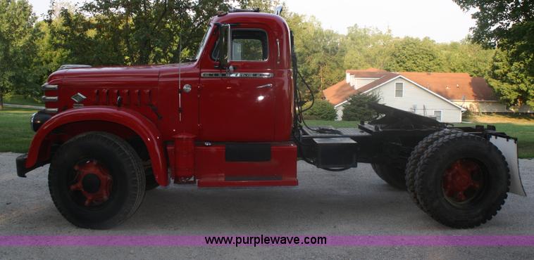 image for item B6892 1953 Diamond 921T Deluxe semi truck