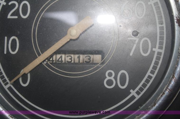 image for item B6892 1953 Diamond 921T Deluxe semi truck