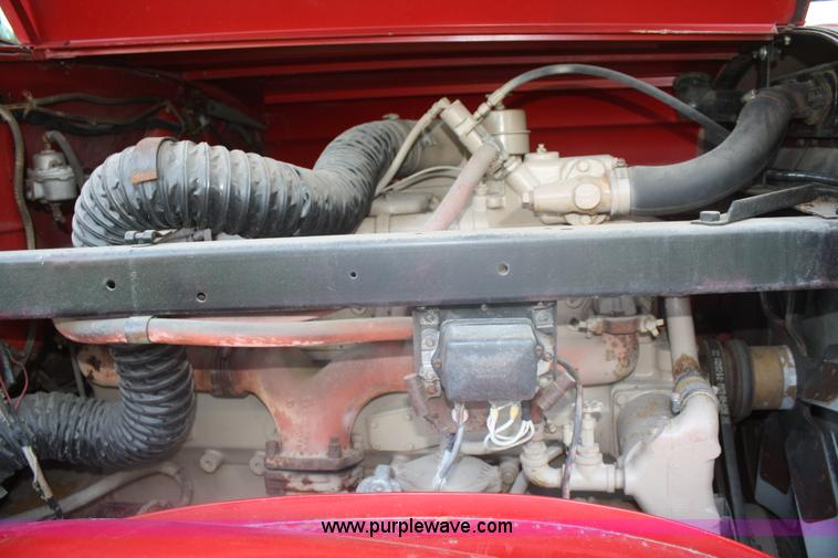 image for item B6892 1953 Diamond 921T Deluxe semi truck