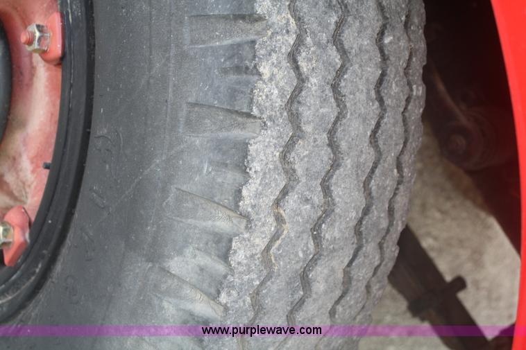 image for item B6892 1953 Diamond 921T Deluxe semi truck