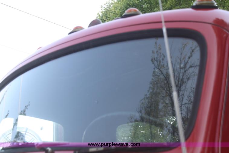 image for item B6892 1953 Diamond 921T Deluxe semi truck