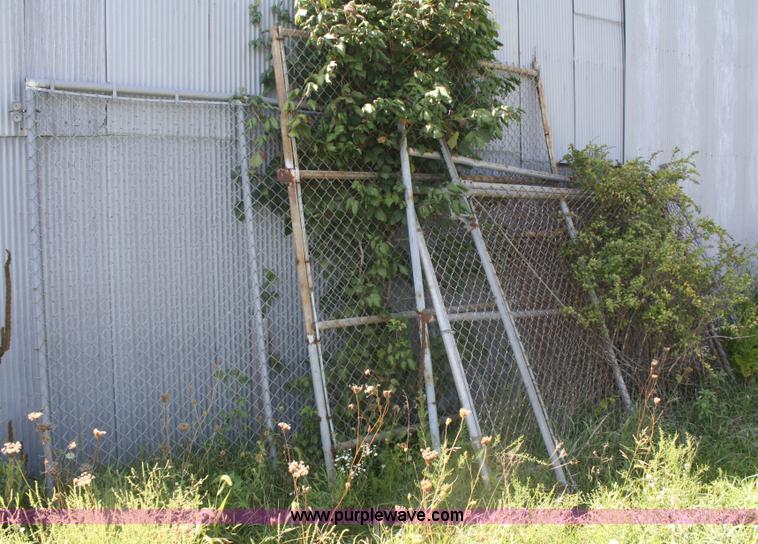 image for item B6907 Chain link fence and gates