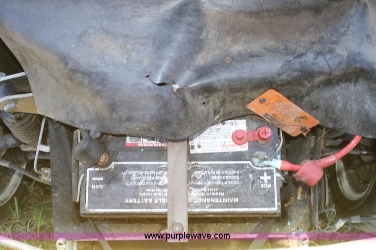 image for item B6944 2002 Global 825 electric car