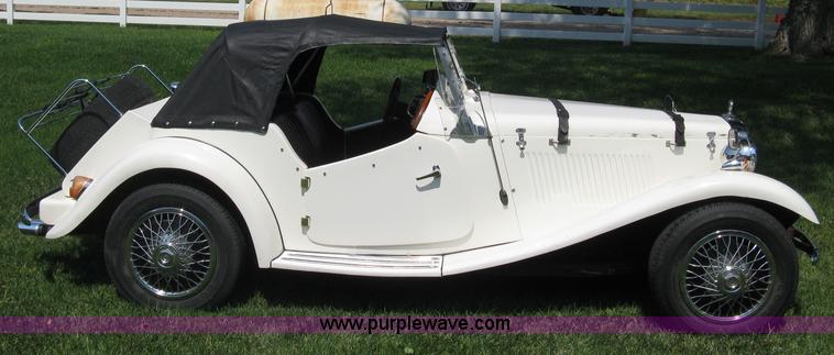 image for item B8070 1988 1952 MG-TD replica kit car