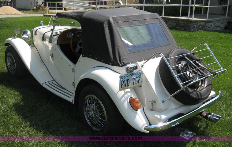 image for item B8070 1988 1952 MG-TD replica kit car