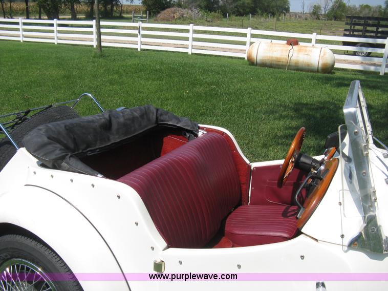 image for item B8070 1988 1952 MG-TD replica kit car