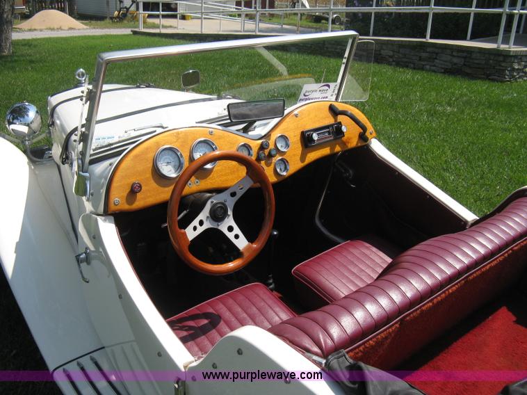 image for item B8070 1988 1952 MG-TD replica kit car