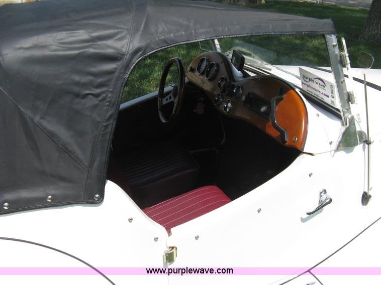 image for item B8070 1988 1952 MG-TD replica kit car