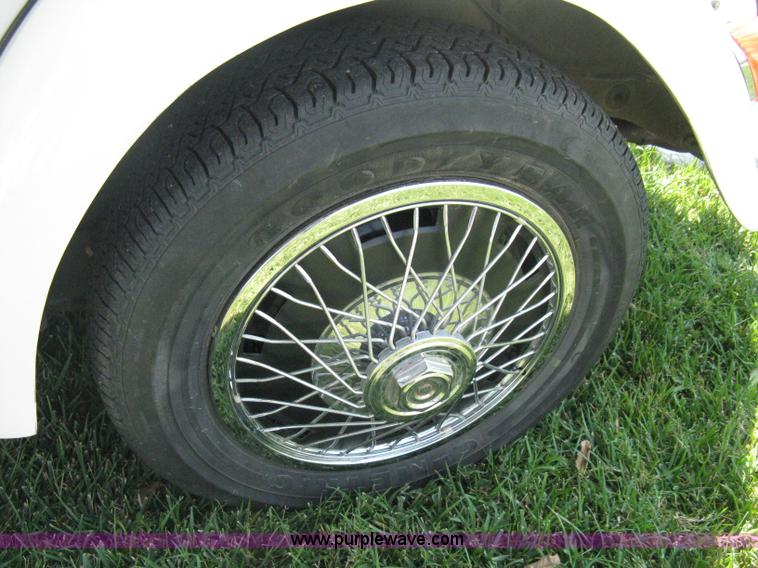 image for item B8070 1988 1952 MG-TD replica kit car