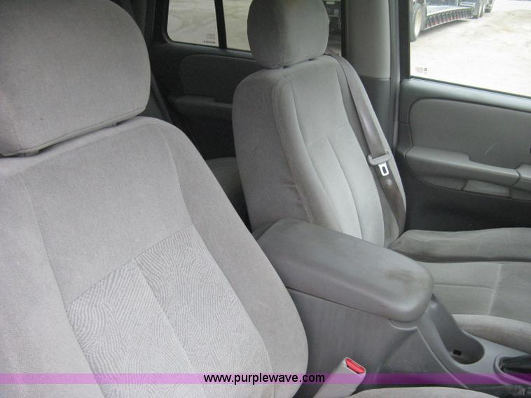 image for item B8148 2005 Chevrolet Trailblazer LS SUV