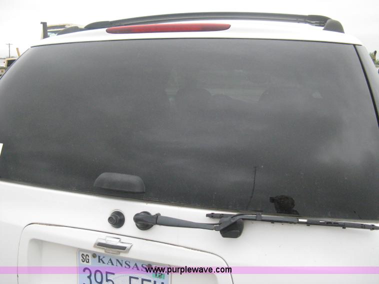 image for item B8148 2005 Chevrolet Trailblazer LS SUV