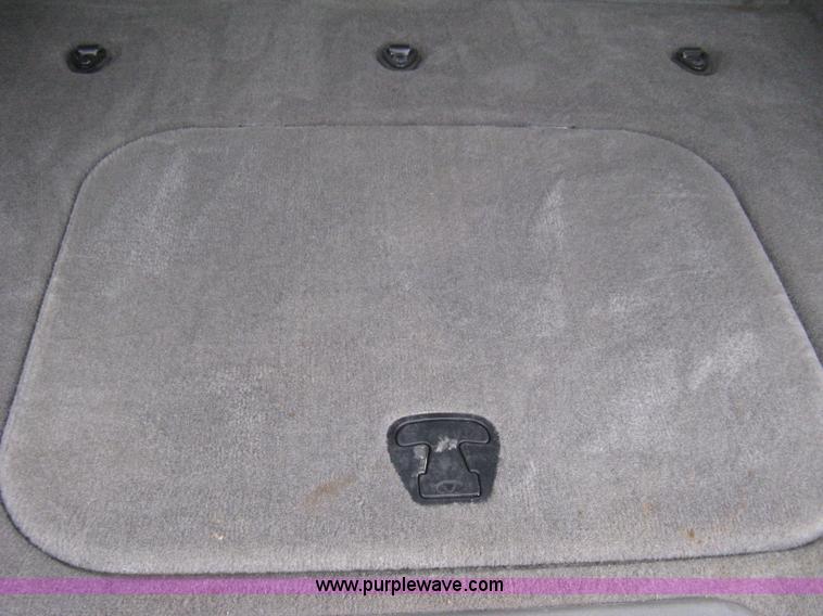 image for item B8148 2005 Chevrolet Trailblazer LS SUV