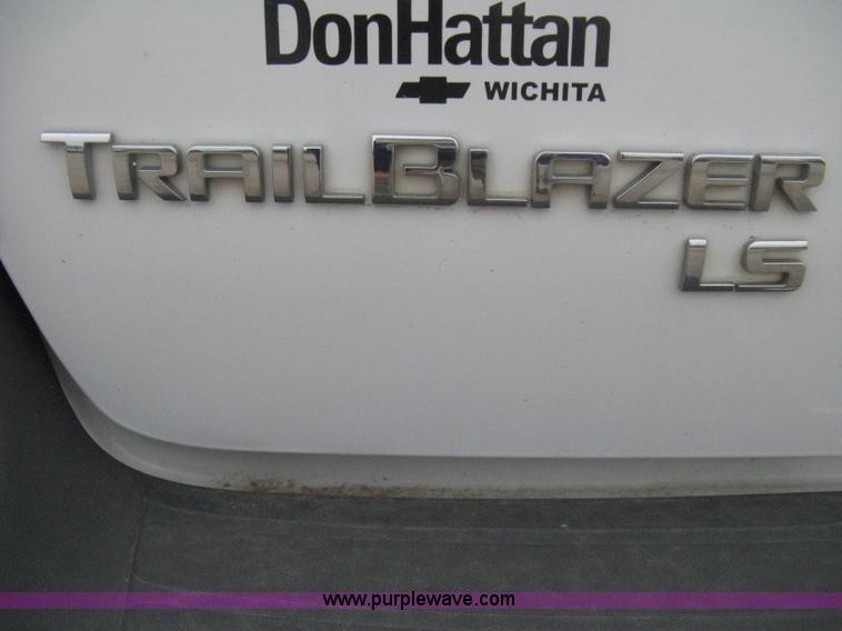 image for item B8148 2005 Chevrolet Trailblazer LS SUV