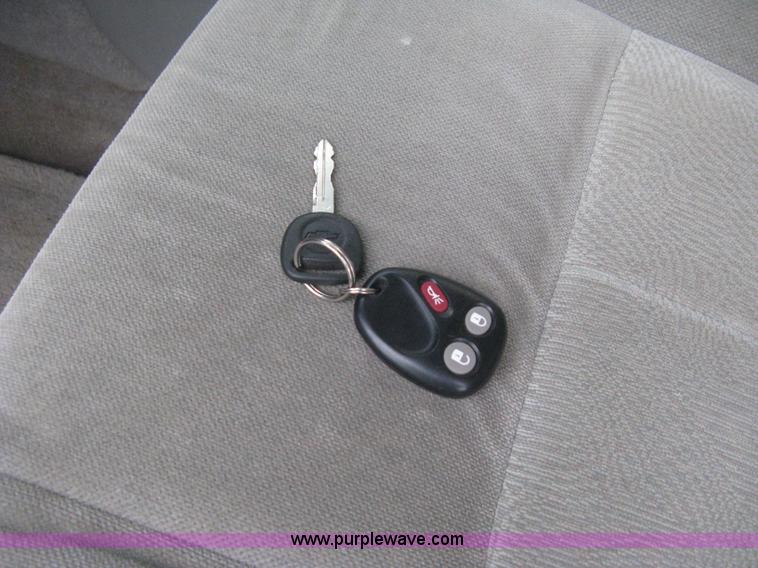 image for item B8148 2005 Chevrolet Trailblazer LS SUV